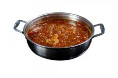 朱雀网火锅底料生产厂家在制作底料上讲究 
